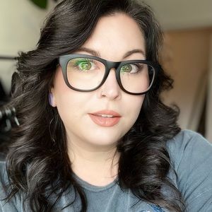 Meet your Posher, Tenaya